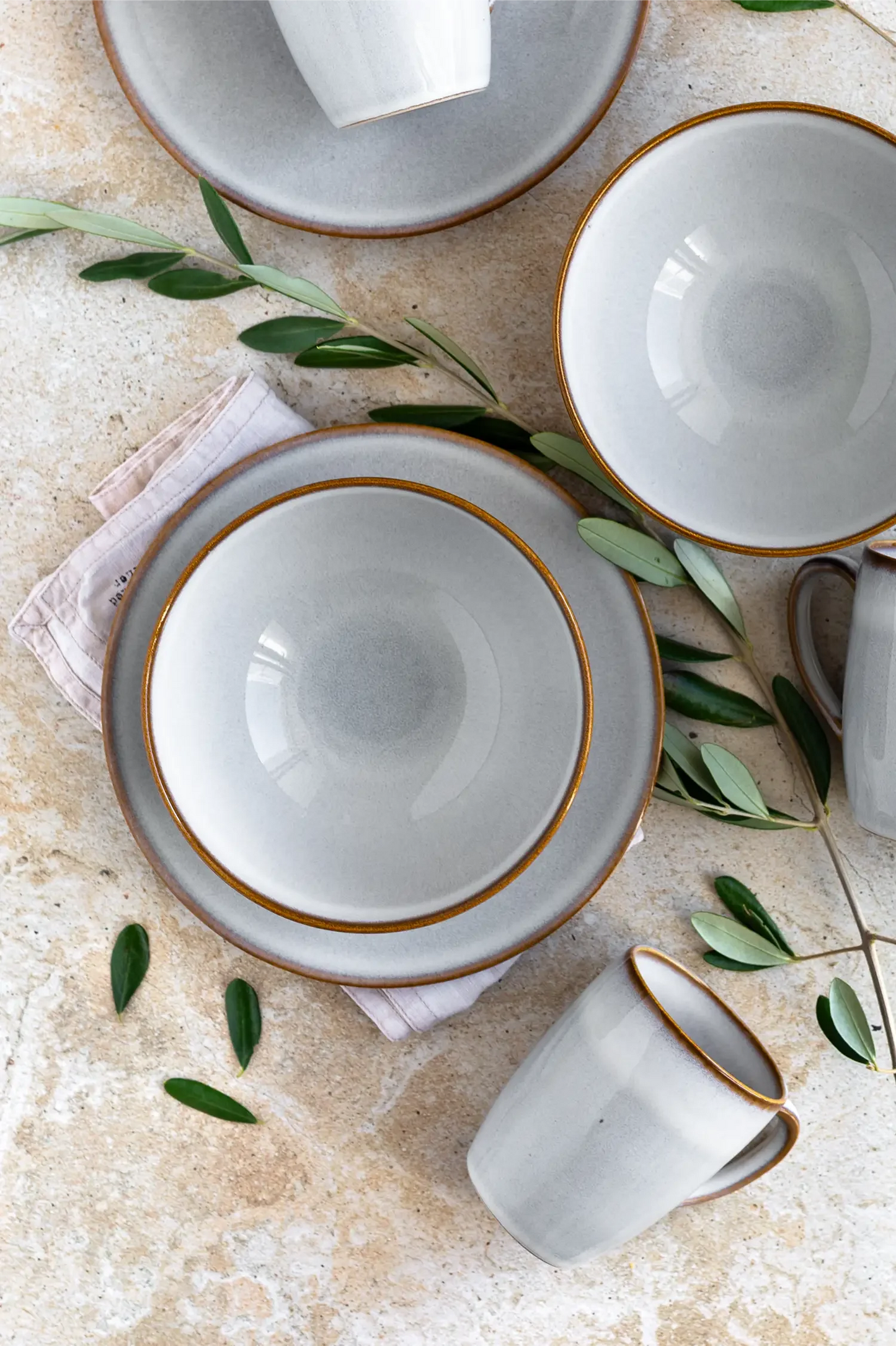 Fume Dinnerware Set | 8-piece | White | Stoneware | Made in Portugal